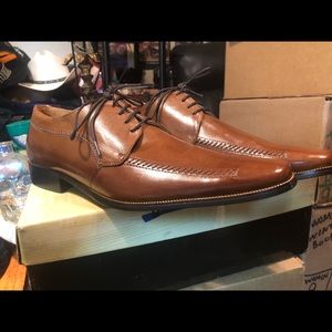 Like New Marco Vicci shoes size 10